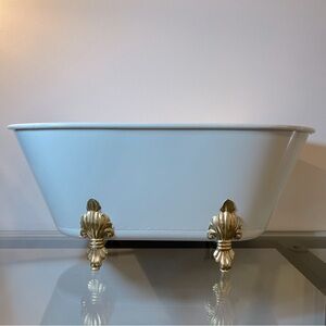 Spring Tea Garden container cream with gold accent feet new never been used